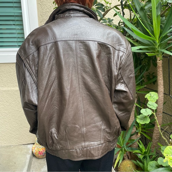 Vintage 90’s brown SAXONY leather oversized jacket - Picture 10 of 16